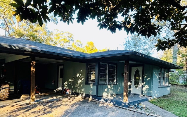 view of front of home with a porch