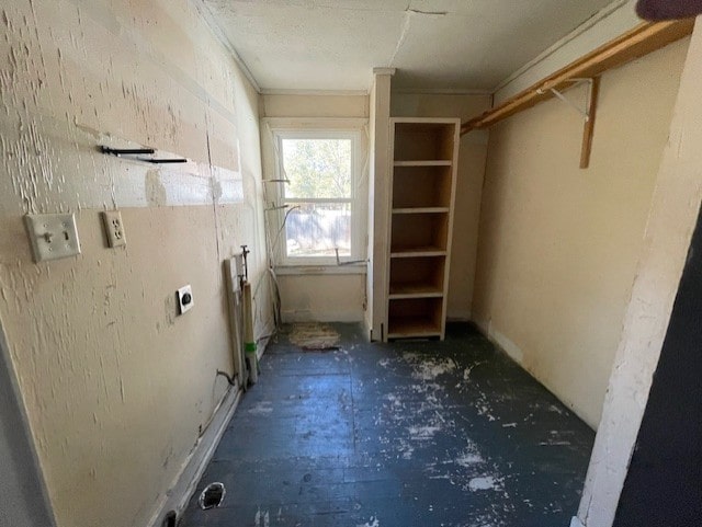 clothes washing area with electric dryer hookup