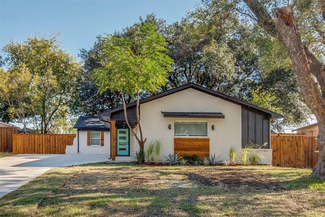 view of ranch-style home