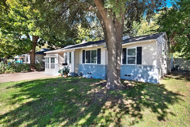 1725 Brake Dr, Carrollton, TX 75006 - single story home with crawl space
