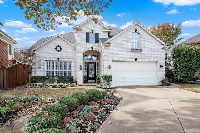 view of front property featuring a garage