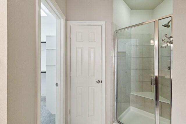 full bathroom featuring vanity, toilet, and tiled shower / bath combo