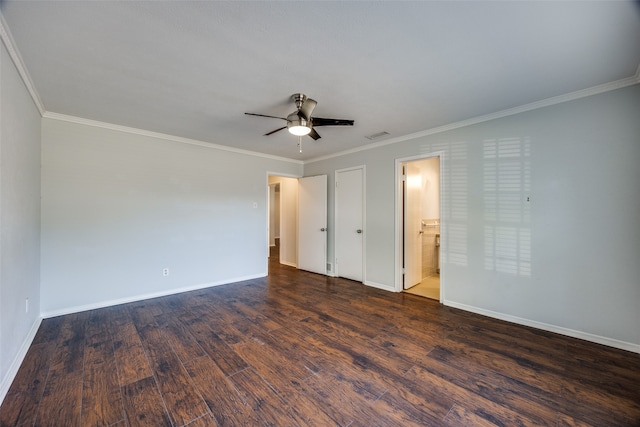 empty room featuring dark hardwood / wood-style flooring, ceiling fan, and ornamental molding