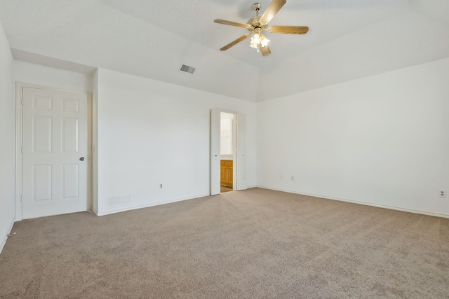 unfurnished room featuring ceiling fan