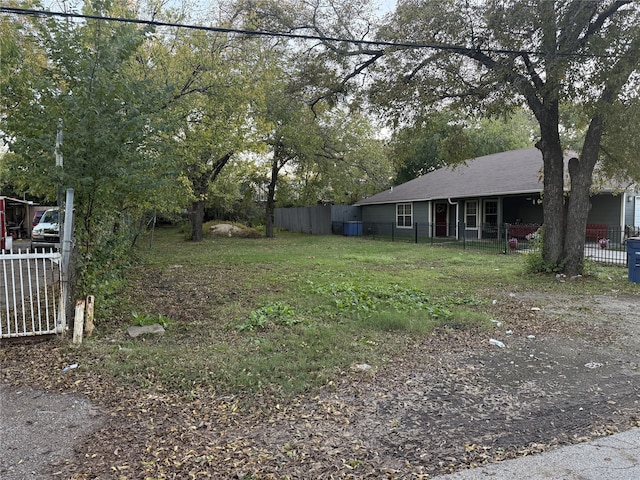 Listing photo 2 for 1906 Muncie Ave, Dallas TX 75212