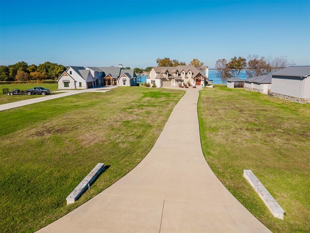 view of yard featuring a residential view