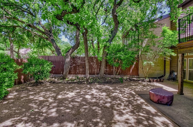 743 Oakwood Trl, Fort Worth, TX 76112 - view of patio / terrace featuring fence