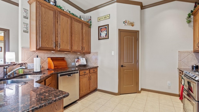 2045 Mason Pond Dr, Weatherford, TX 76085 - kitchen with stainless steel appliances, a sink, brown cabinetry, backsplash, and crown molding
