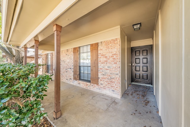 view of property entrance