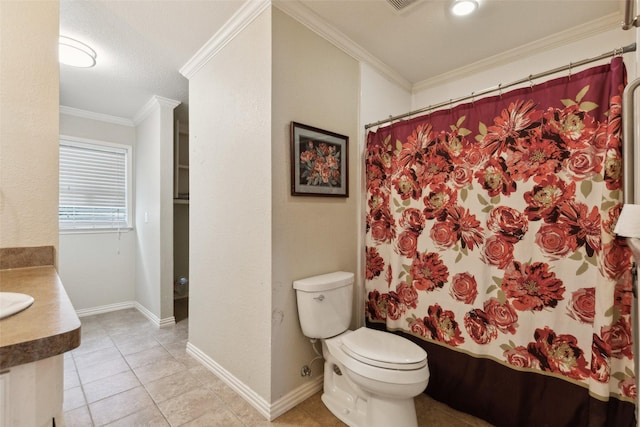 full bath with toilet, baseboards, crown molding, and vanity