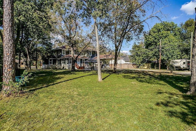 415 Featherston St, Cleburne, TX 76033 - view of green lawn