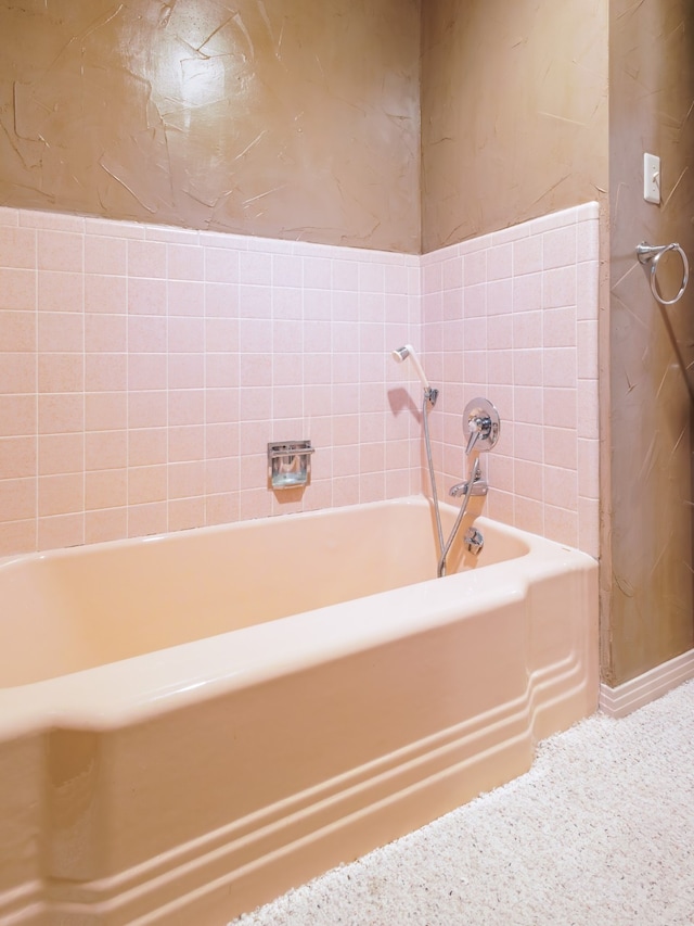 bathroom with a bathtub