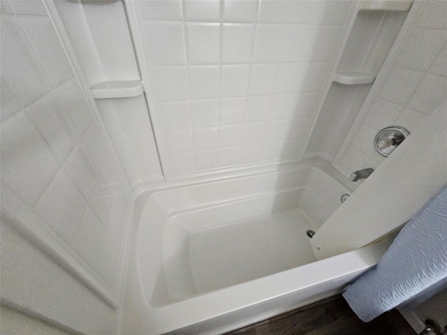 bathroom featuring shower / washtub combination