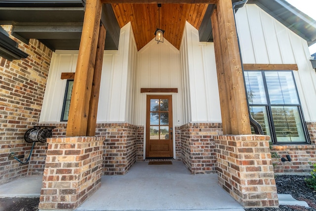 view of entrance to property