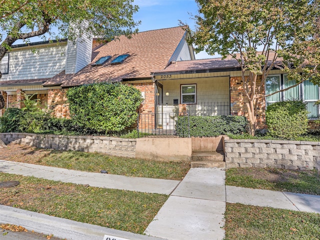 view of front of property with covered porch