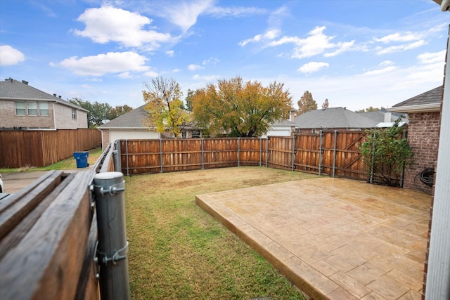 view of yard with a patio area