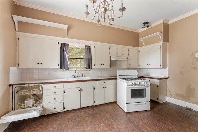 kitchen featuring gas range gas stove, dark hardwood / wood-style flooring, white cabinets, and sink