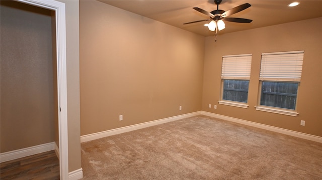 unfurnished room featuring carpet flooring and ceiling fan