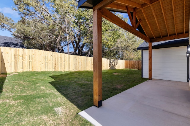 view of yard with a patio area