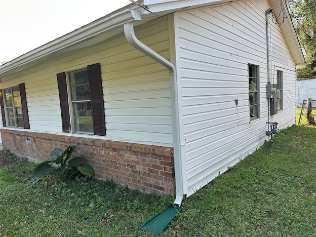 424 E Ragley St, Henderson, TX 75654 - view of side of home featuring a yard