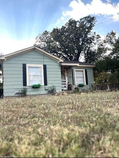 view of front of home