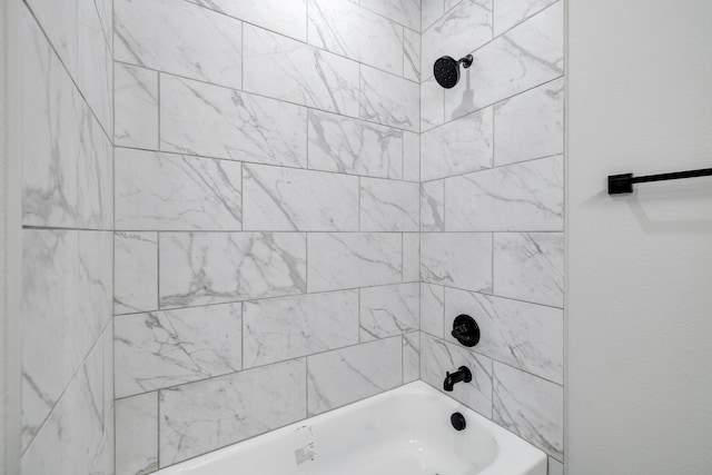 4016-4018 Clovis St, Midlothian, TX 76065 - bathroom featuring bathing tub / shower combination