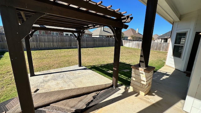 view of patio featuring a pergola