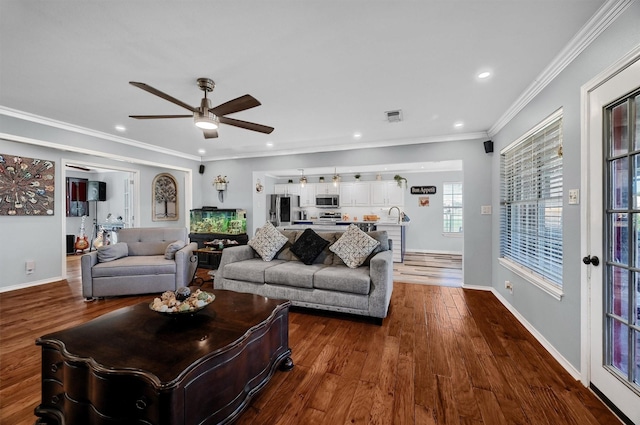 239 W Line Rd, Whitesboro, TX 76273 - living room featuring ceiling fan, dark wood-style flooring, recessed lighting, ornamental molding, and baseboards