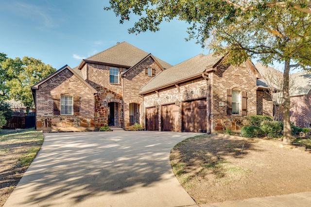 view of front facade with a garage