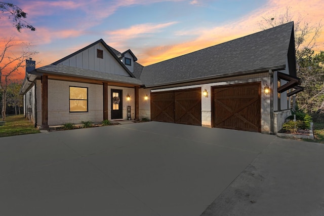 view of front of property featuring a garage