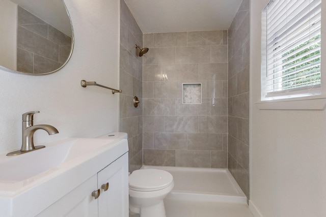 bathroom with tiled shower / bath combo