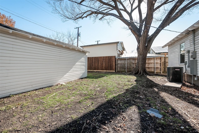 view of yard featuring central AC