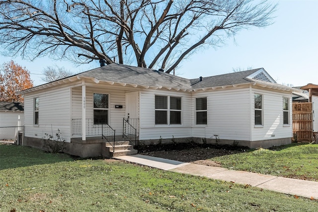 view of front of house with a front yard