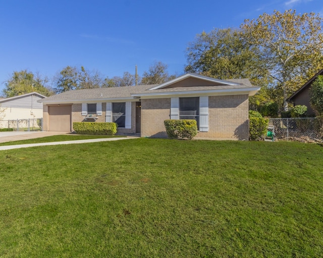 ranch-style home with a front lawn