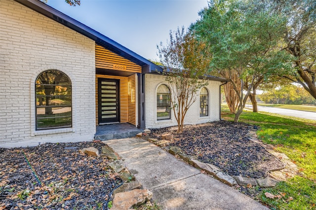 view of entrance to property