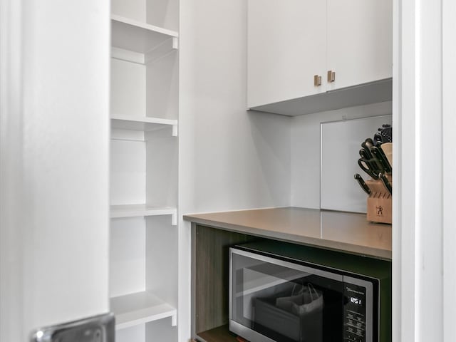 1536 Holly Ave Unit 107, Dallas, TX 75204 - view of spacious closet