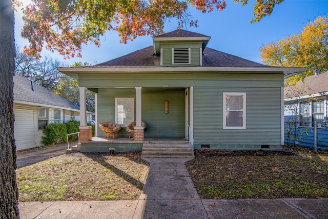 bungalow-style home with covered porch