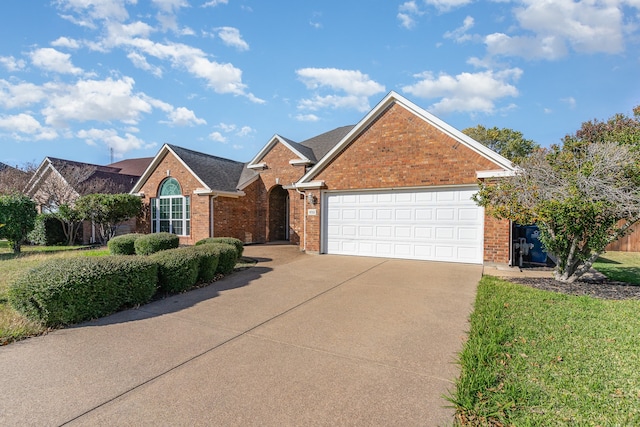 view of front facade featuring a garage