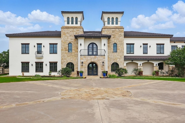 5101 Hells Gate Loop, Possum Kingdom Lake, TX 76475 - view of property featuring curved driveway
