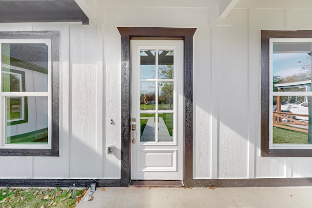 view of property entrance