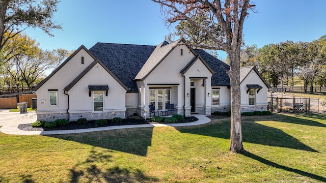 view of front of house with a front yard