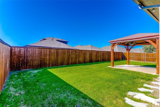 view of yard with a patio area