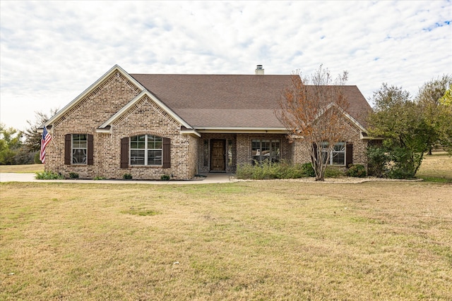 view of front of house with a front yard