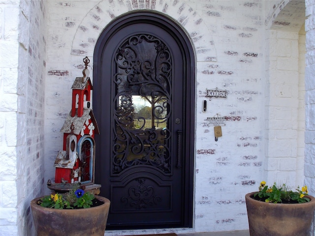 view of entrance to property