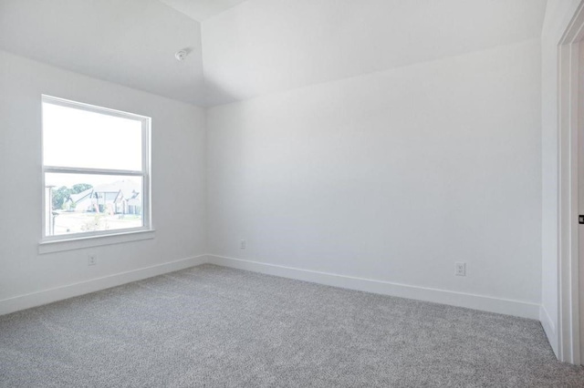 unfurnished room featuring carpet floors