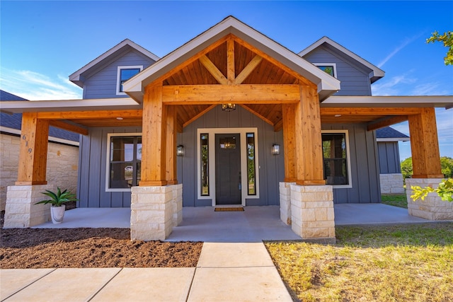 view of front of property with covered porch