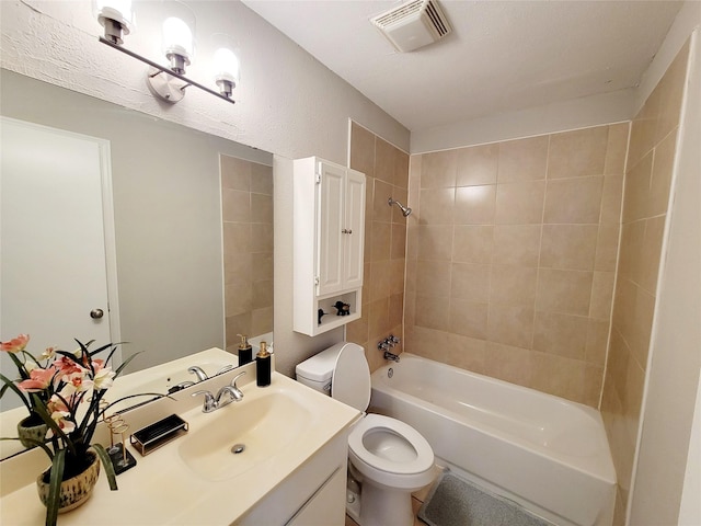 unfurnished room with crown molding, ceiling fan, and light wood-type flooring