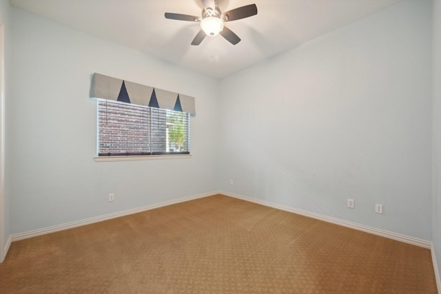 unfurnished room with carpet floors and ceiling fan