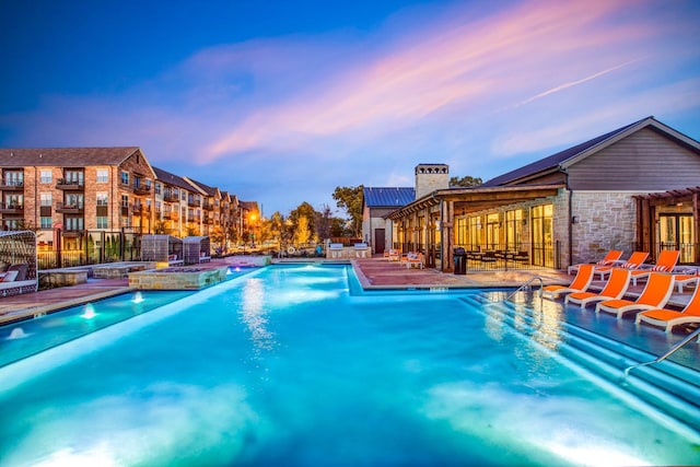 2543 Carolwood Ln, Dallas, TX 75212 - pool with a patio