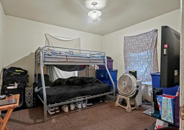 bedroom featuring carpet floors